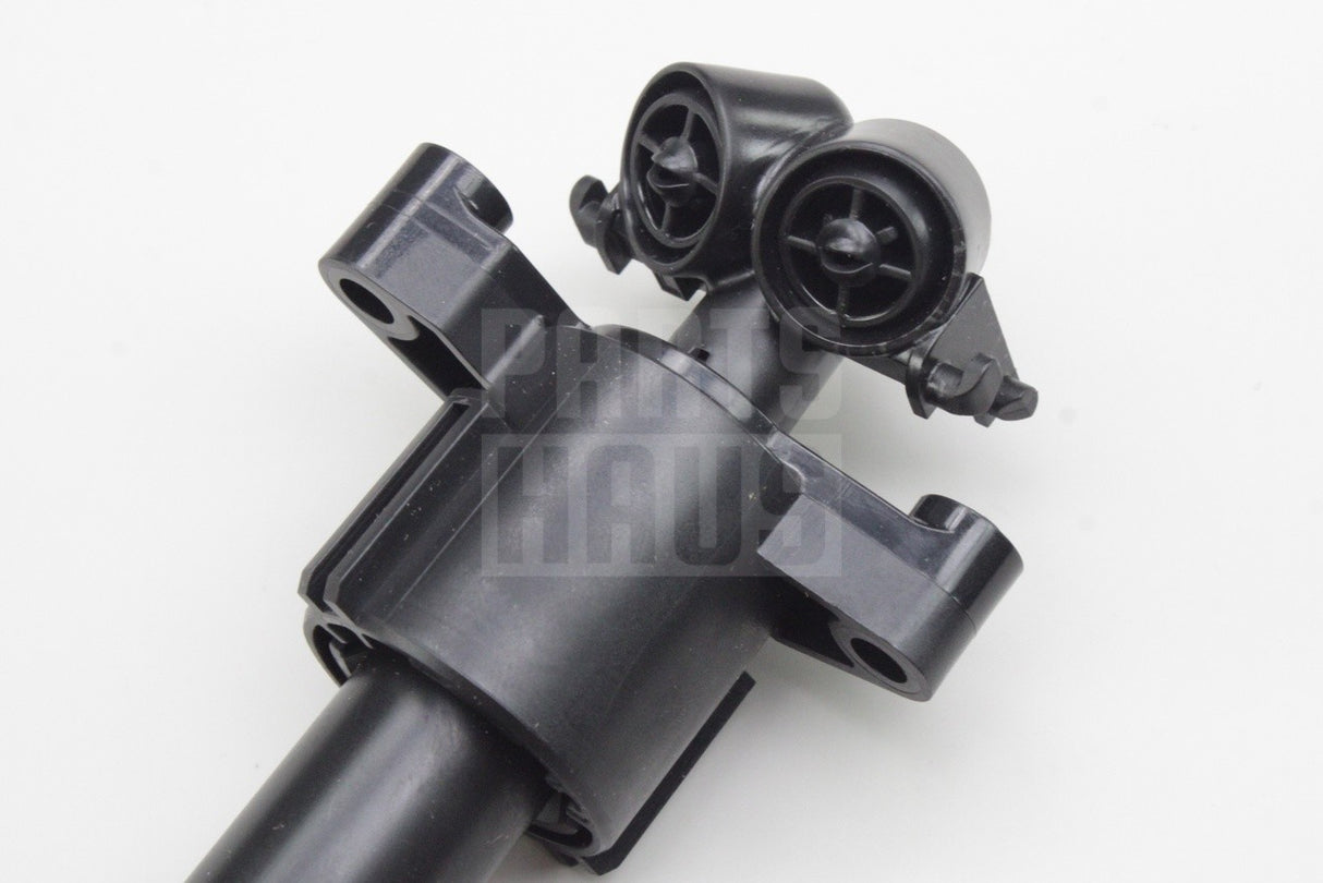 Audi A5 24-on A6 26-on headlight washer jet cylinder (left) 8B3955101