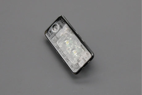 Audi A3 Cabriolet A5 A8 Q7 LED number plate light (right) 4H0943022
