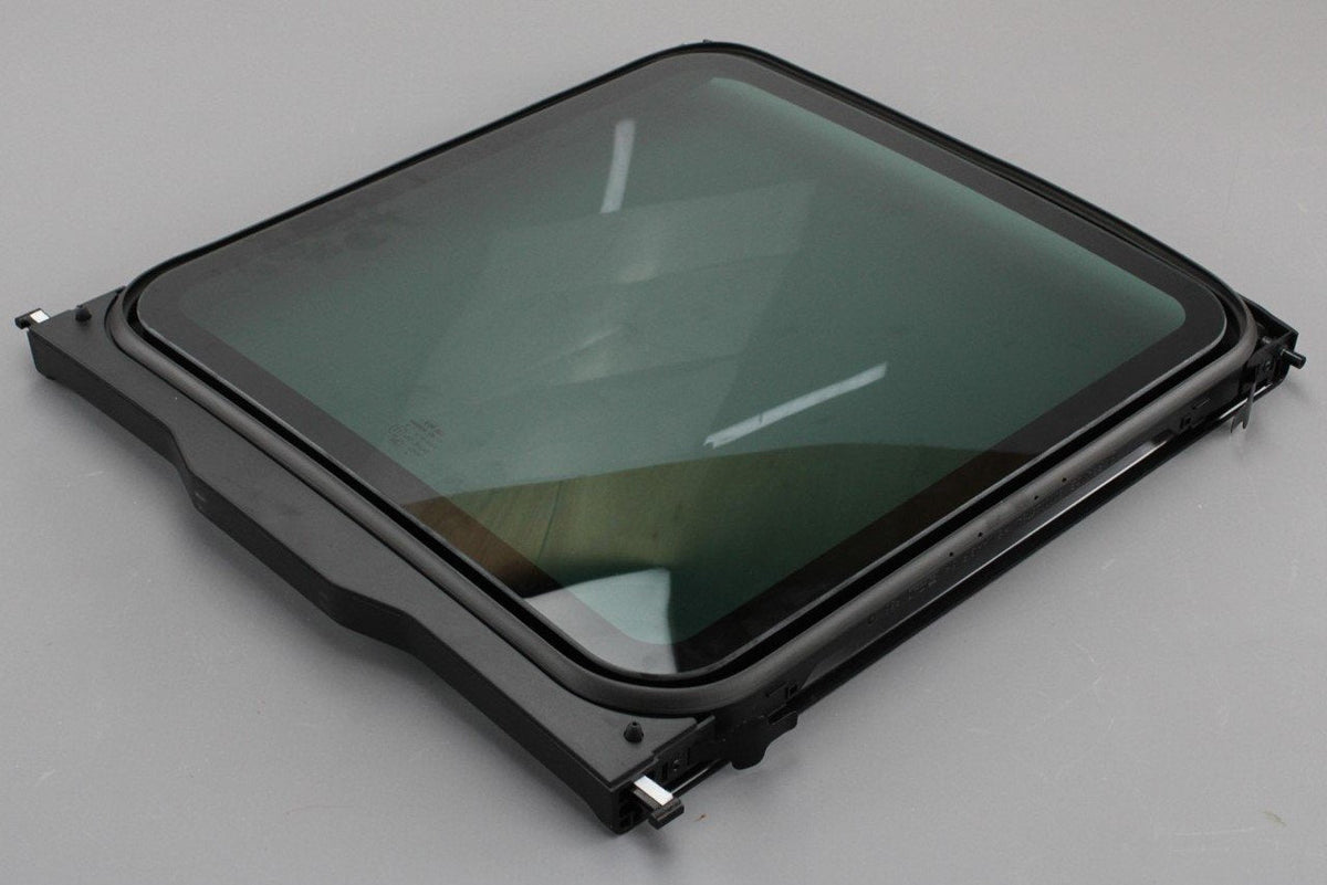 VW Transporter T6.1 2020-on left side sliding window (tinted) 7LA847795A, view 1