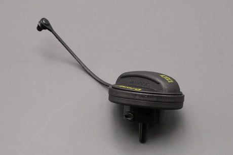 Audi A4 A5 Q5 A8 TDI diesel fuel tank filler screw cap 8K0201550K