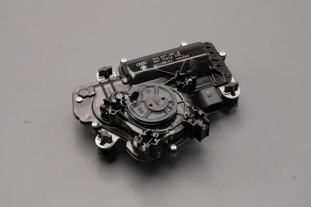 Audi A4 A5 Q5 e-tron RS4 RS5 Skoda Superb boot servo motor 3V5827887B, view 1