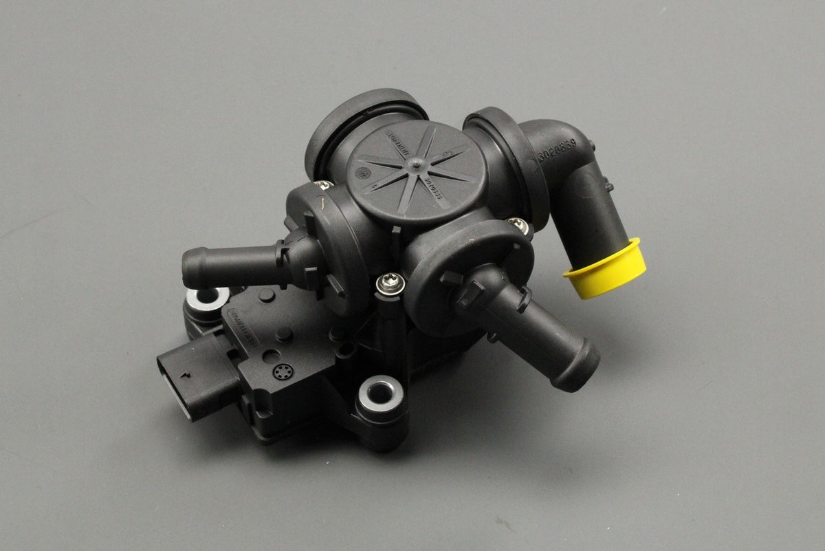 Audi A6 A7 A8 Q5 Q7 Q8 VW Touareg 3.0 V6 TDI coolant valve 059906249R, view 1
