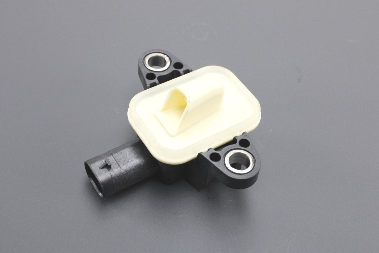 VW Polo 6R Audi A8 R8 Skoda SEAT airbag impact pressure sensor 4H0955557