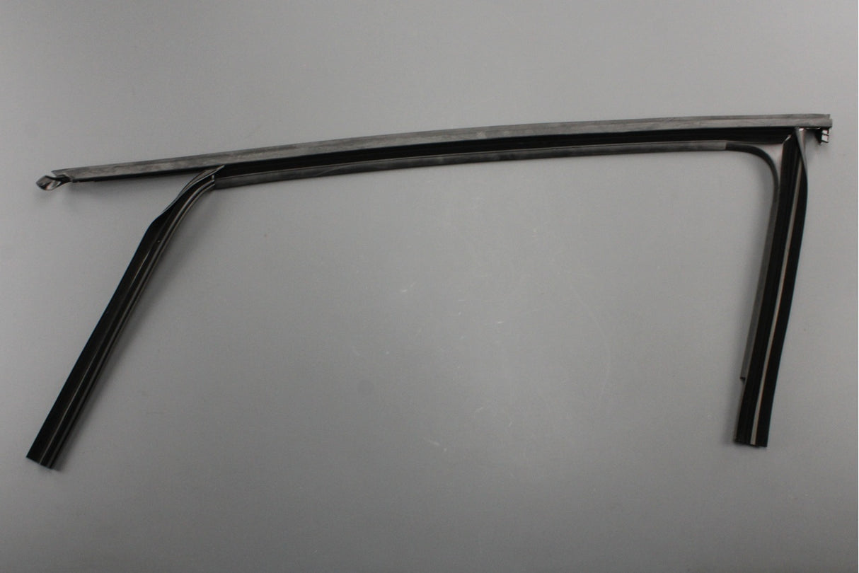 Skoda Octavia front upper door seal window guide (left) 5E3837431H 5AP