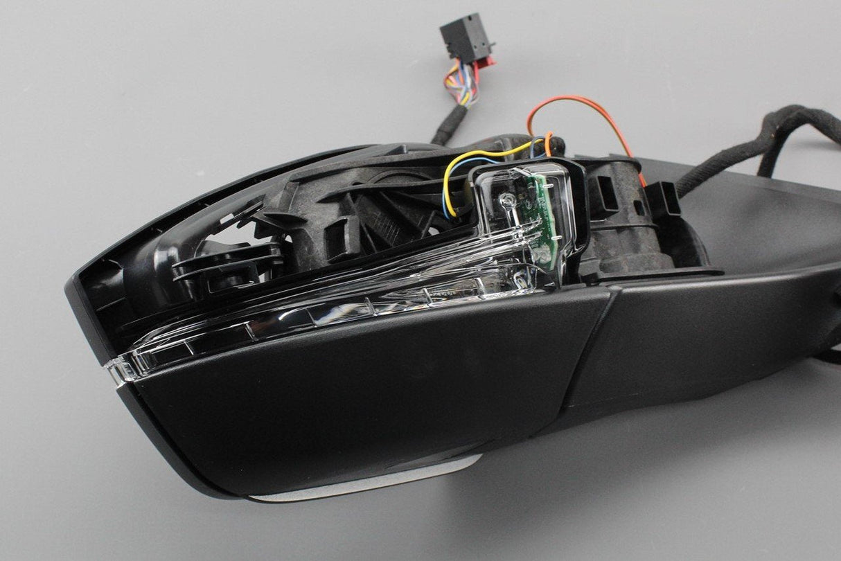 Skoda Superb 2015- RHD mirror housing electric heated (right) 3V2857508H