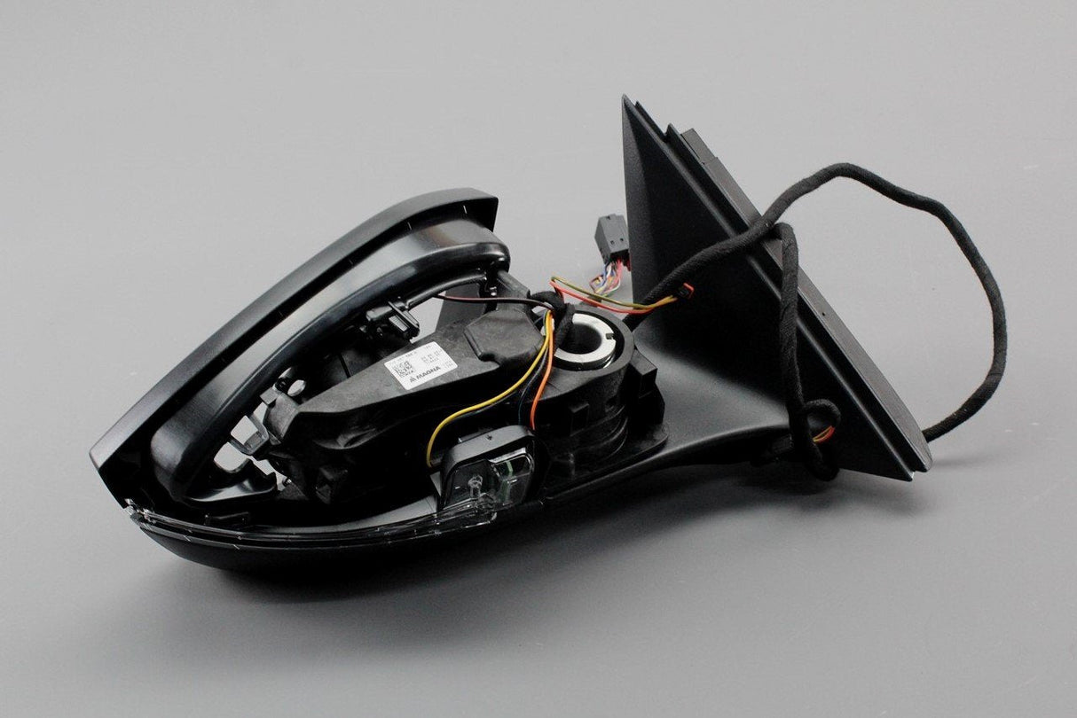 Skoda Superb 2015- RHD mirror housing electric heated (right) 3V2857508H