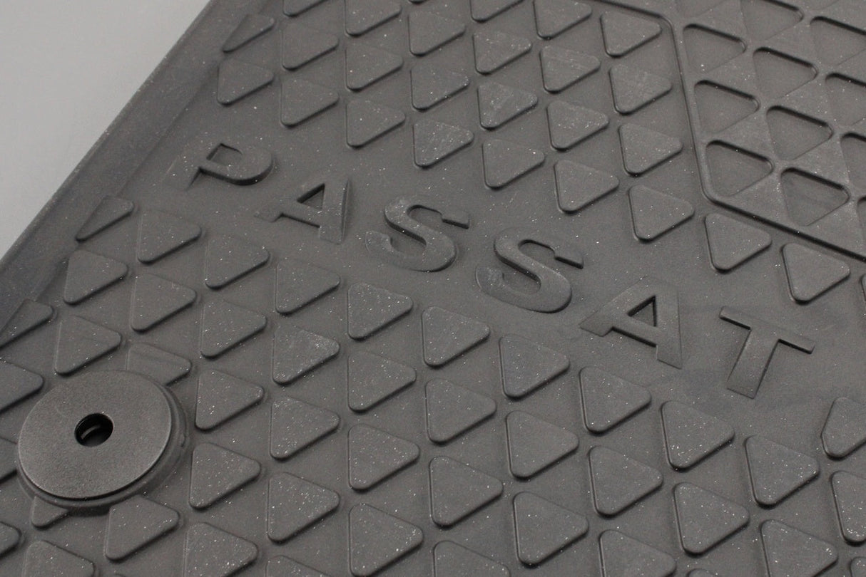 VW Passat B6 B7 09-15 CC 12-17 rubber floor mats (front) 3C2061501A 041