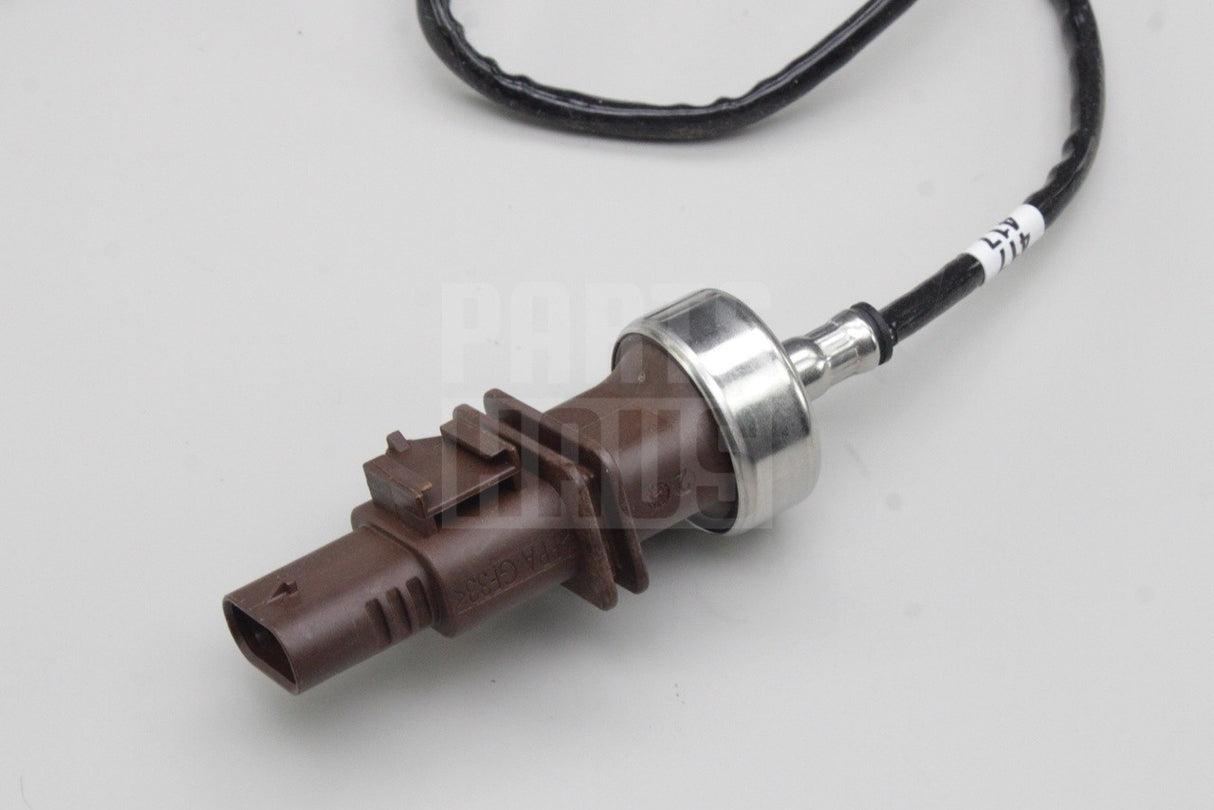 Audi A6 A7 Q5 2.0 TDI exhaust temperature sensor pre turbo 05L919529D