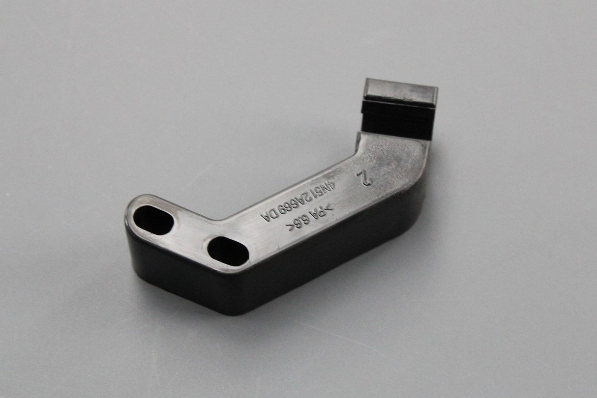 Volvo C30 C70 brake control retaining clip 31212687