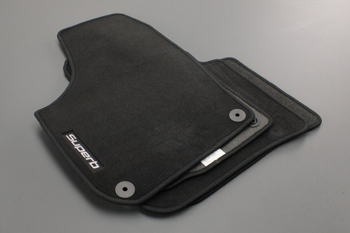 Skoda Superb 3T 2008-15 carpet floor mats set 3T2061404A, view 1
