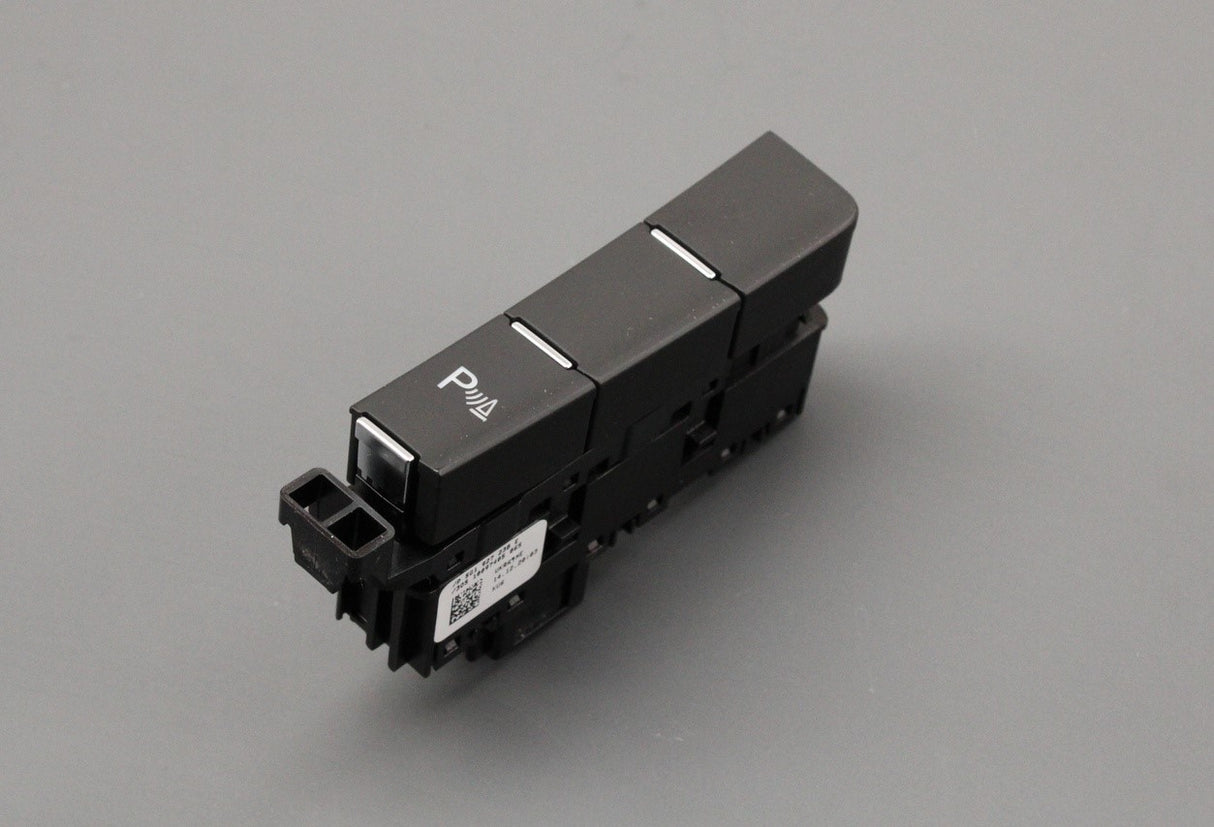 VW Golf MK7 MK7.5 13-20 centre console parking aid switch 5G1927238E WZU