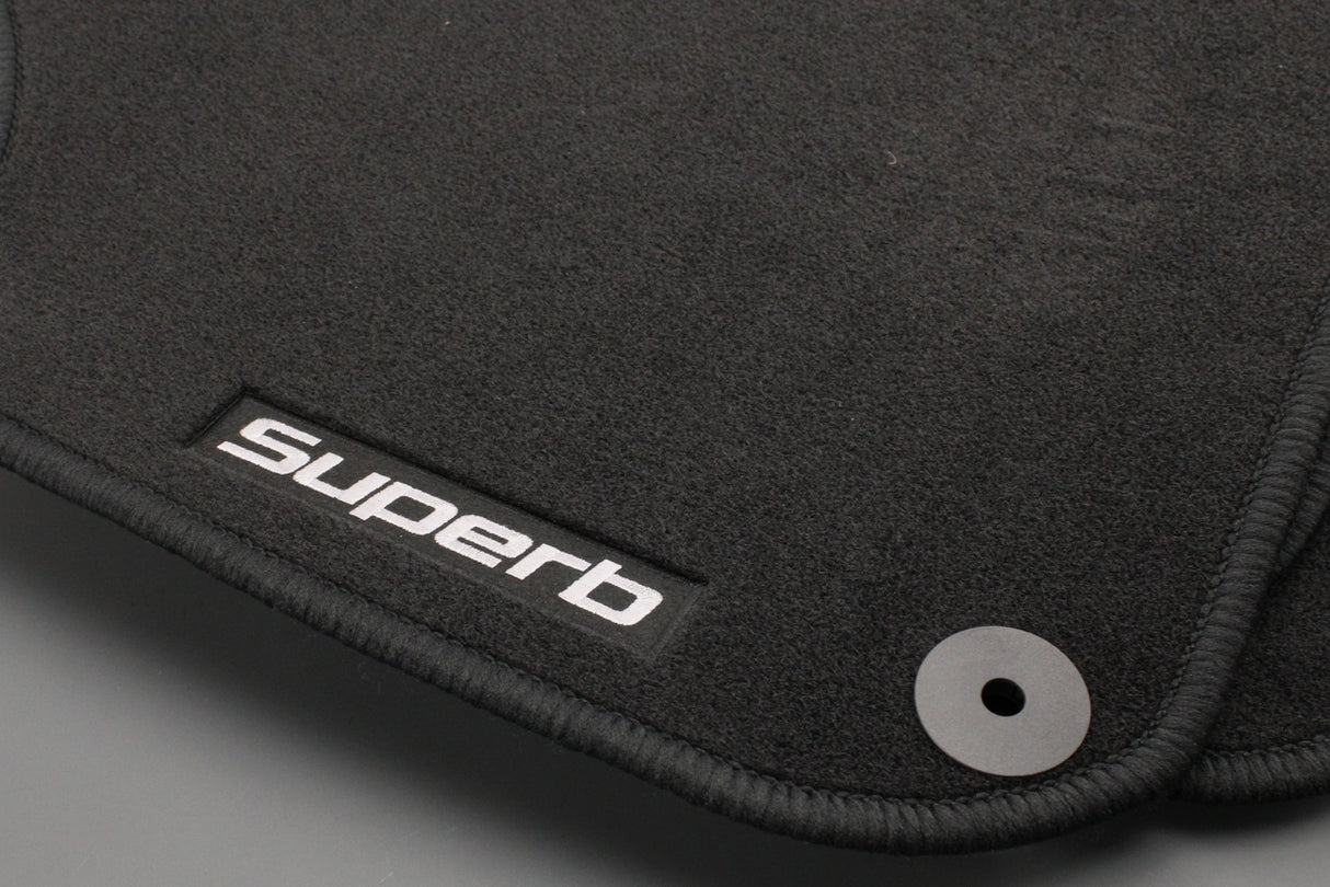 Skoda Superb 3T 2008-15 carpet floor mats set 3T2061404A