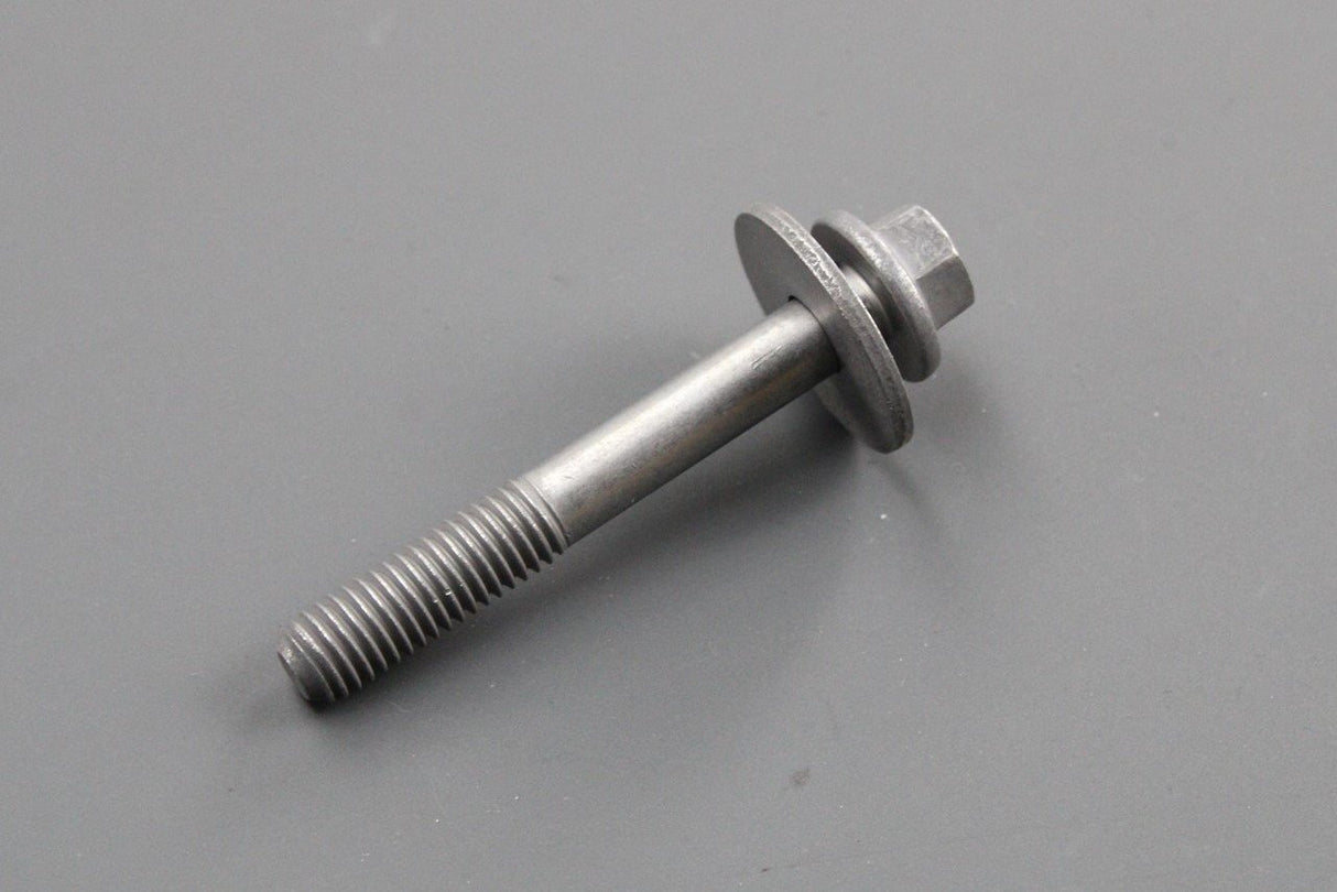 Volvo flange screw (x1) 30670581