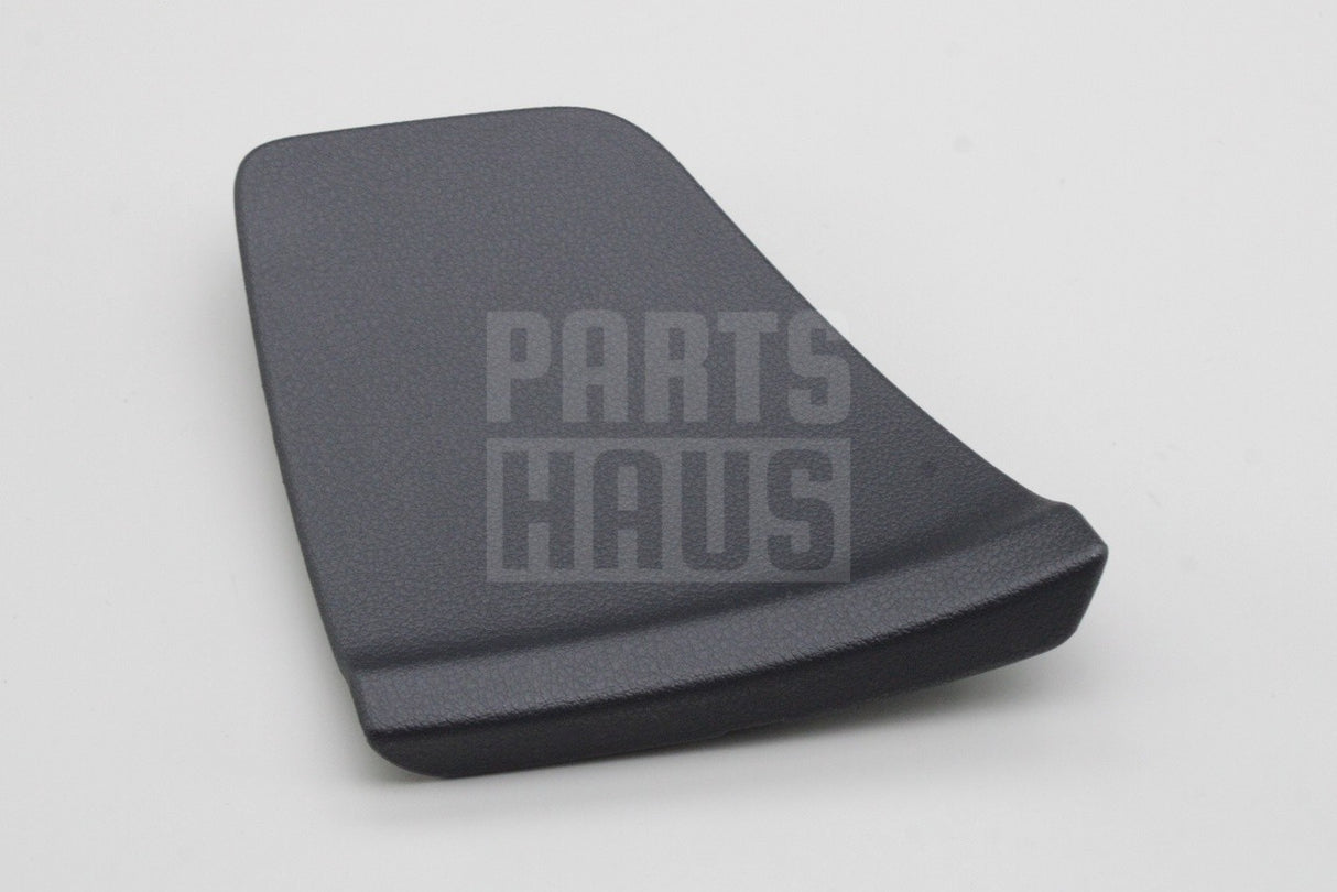 Audi A3 S3 RS3 13-20 Sportback rear light access cover (left) 8V4867657 4PK