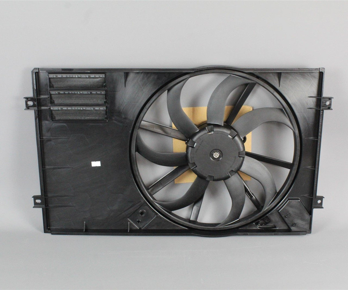 VW Tiguan 08-16 1.4 TSI Coolant radiator fan and carrier 5N0121205F 9B9