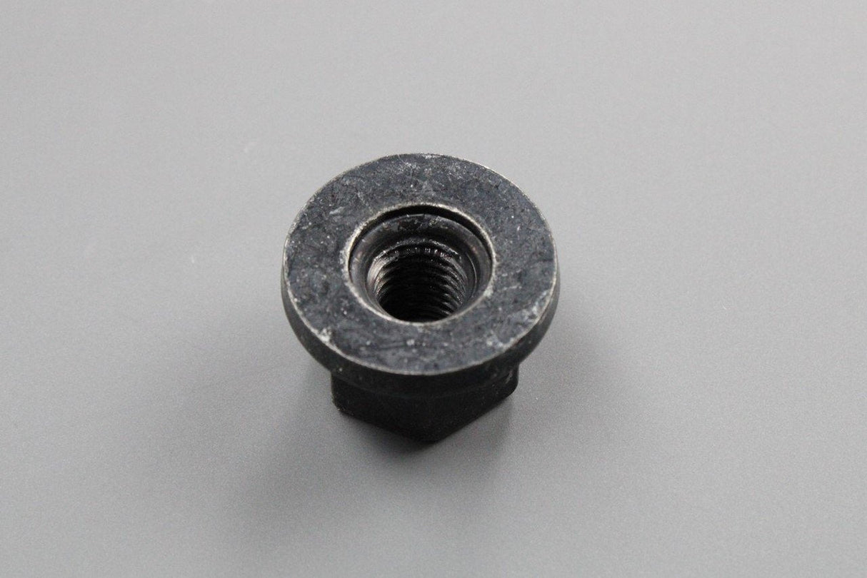 Volvo lock nut (x1) 999218
