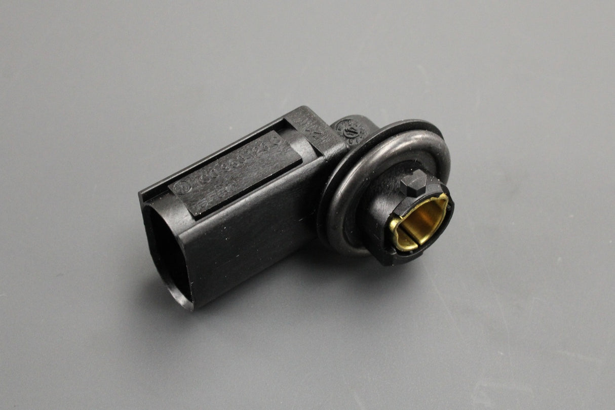 VW Beetle Scirocco Audi Q7 bulb holder socket 1C0953123C