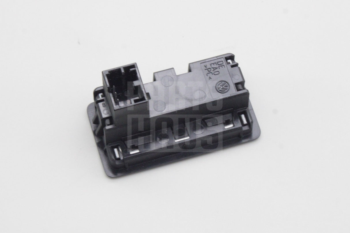 Skoda Octavia Kodiaq Superb tailgate open close switch 3C0959831A 20H