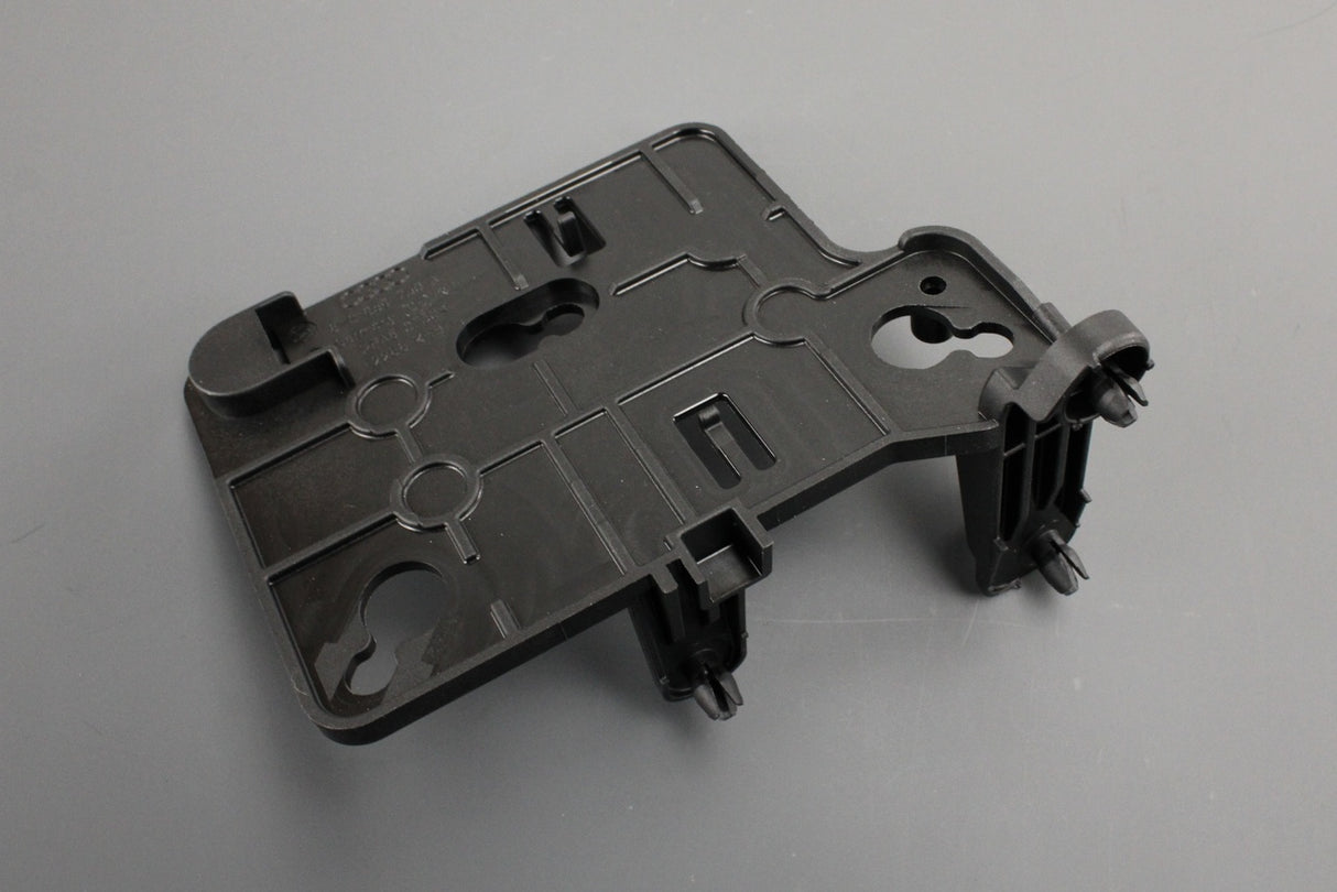 Audi A4 A5 A6 A7 Q3 Q7 Q8 seat control unit bracket (right) 8W0959730A