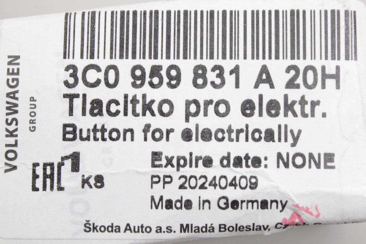 Skoda Octavia Kodiaq Superb tailgate open close switch 3C0959831A 20H