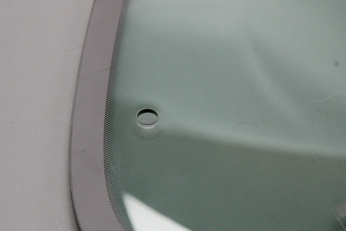 VW Fox 2005-2012 pop-out rear window (left) 5Z3847099D