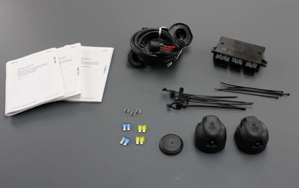 Audi Q3 RSQ3 electrical installation kit for tow bar 8U0055202B, view 1