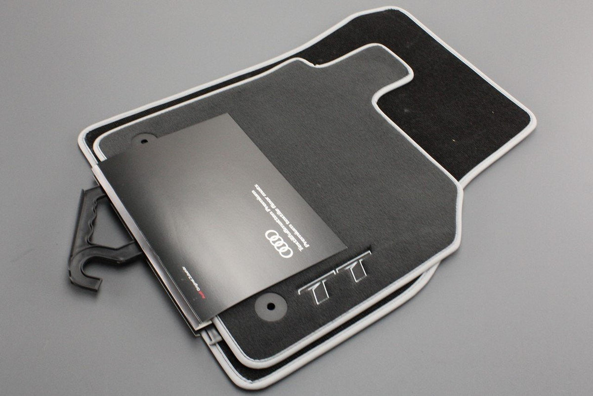 Audi TT TTS TTRS 15-on premium textile floor mats (front) 8S2061275 MNO, view 1