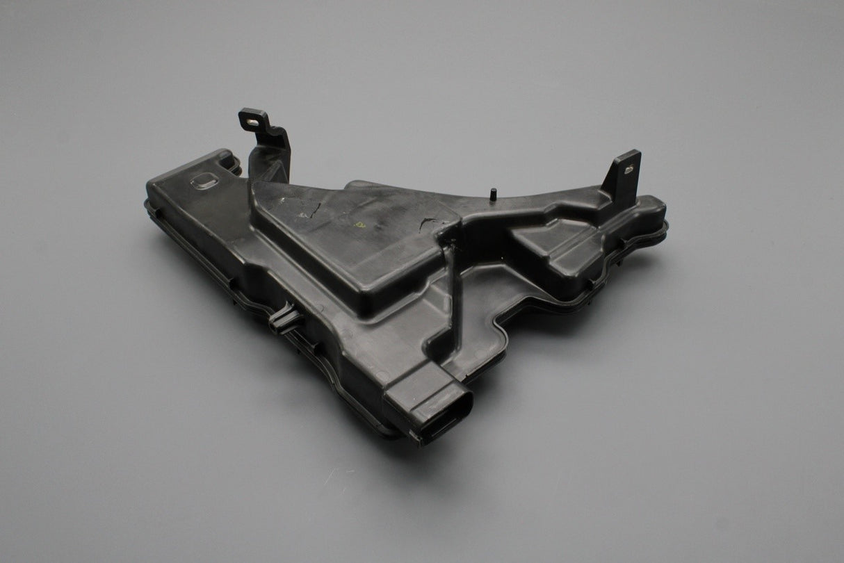 Audi A4 S4 RS4 2016-on windscreen wash water reservoir 8W0955453K