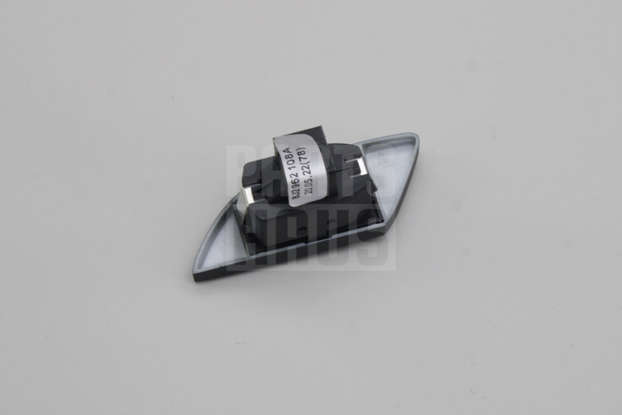 Audi TT TTS TTRS 2007-14 R8 2007-15 RHD door lock switch 8J2962108A 5PR
