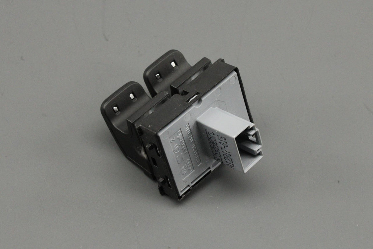VW Beetle 2012-19 electric window switch (right) 5C5959857C ICX
