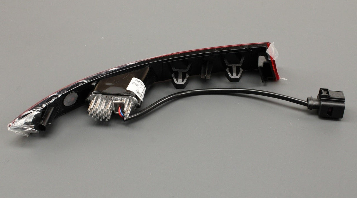 Skoda Kamiq Scala 2019-on RHD bumper fog light (rear right) 658945702A
