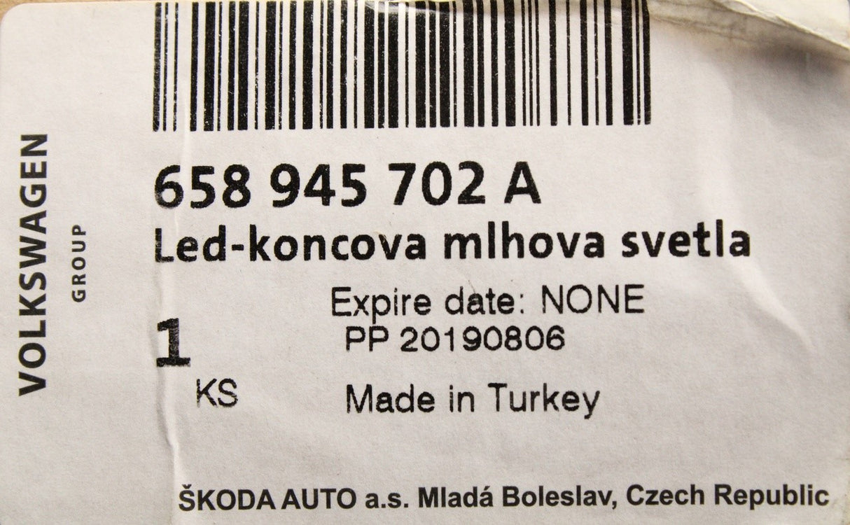 Skoda Kamiq Scala 2019-on RHD bumper fog light (rear right) 658945702A