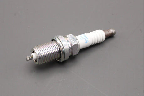 Jaguar XF 09-15 XJ 03-09 XK 06-14 S-Type V8 spark plugs (x8) C2A1535