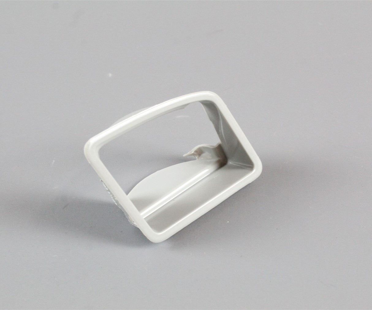VW Beetle 99-05 Left retaining bracket for number plate light 1C0943137