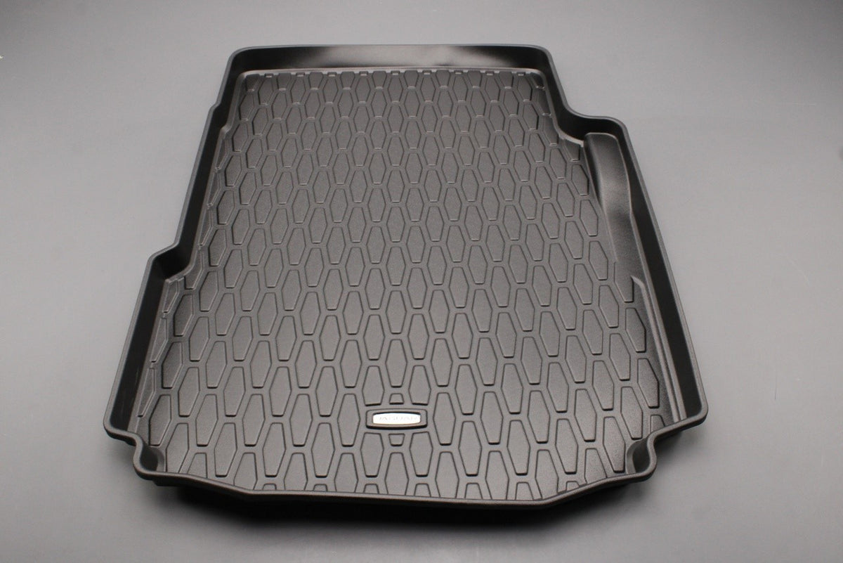Jaguar XF Saloon 2016-on semi-rigid boot liner T2H43063, view 1