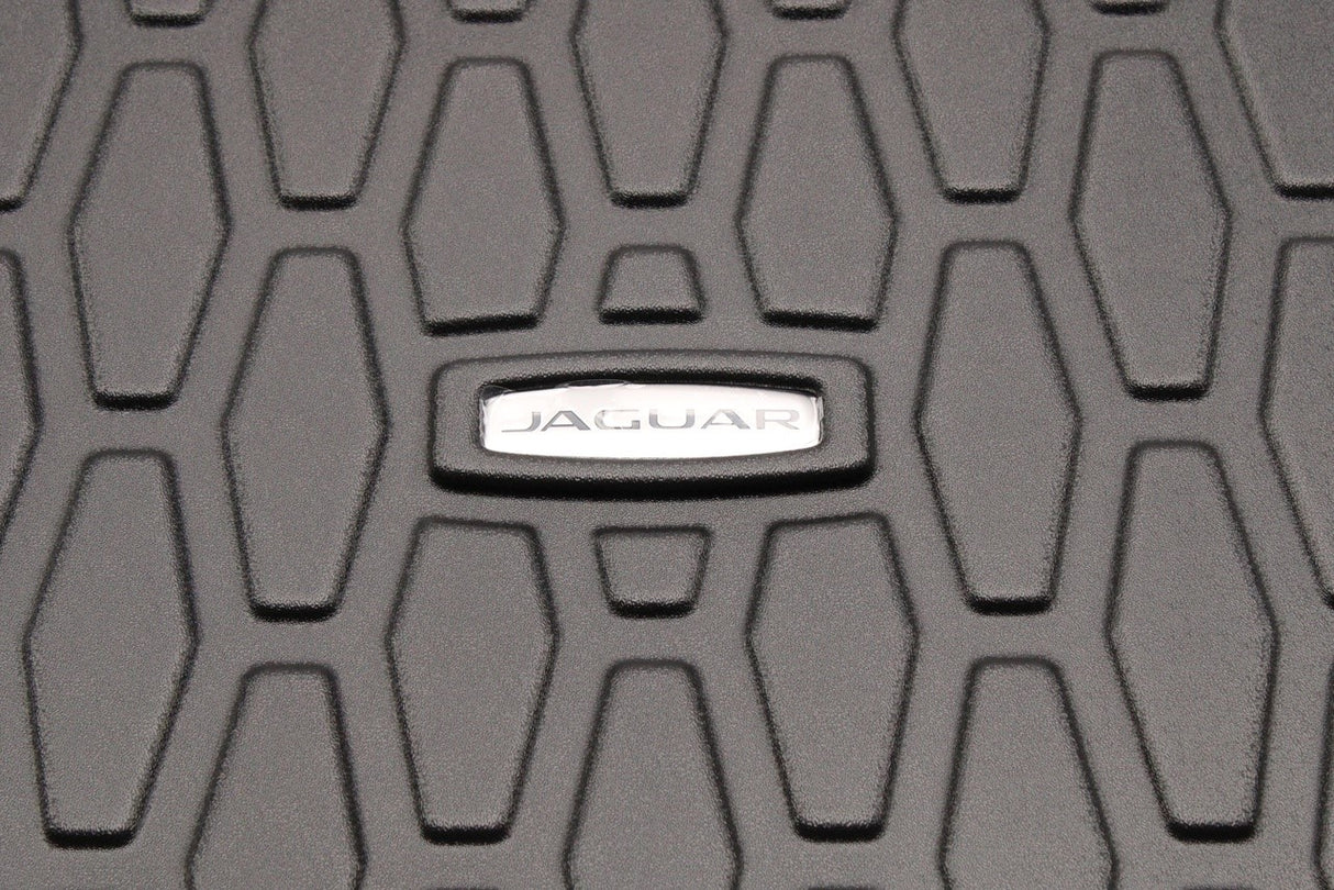 Jaguar XF Saloon 2016-on semi-rigid boot liner T2H43063