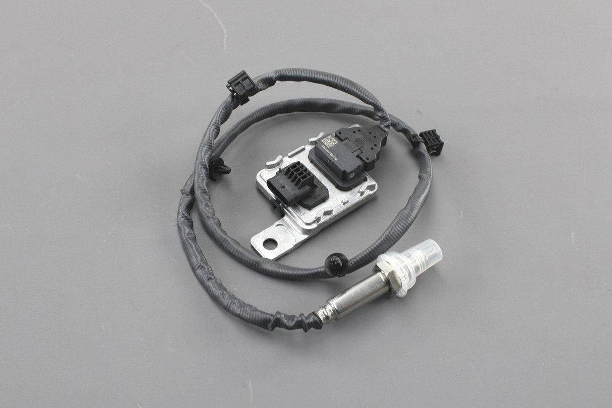 Audi A6 / A6 Allroad A7 3.0 V6 TDI NOx sensor (front) 4G0907807AE