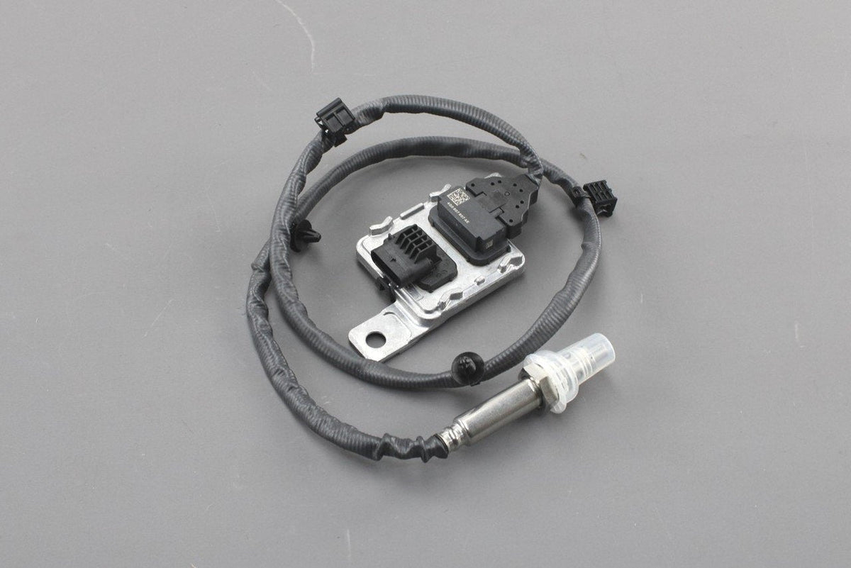 Audi A6 / A6 Allroad A7 3.0 V6 TDI NOx sensor (front) 4G0907807AE, view 1