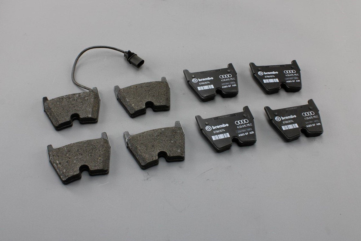 Audi R8 2007-2015 front brake pad set for 365mm discs 420698151F, view 1