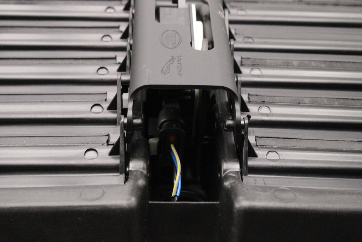 Range Rover L405 2013-22 3.0 V6 4.4 5.0 V8 radiator control shutter LR102690