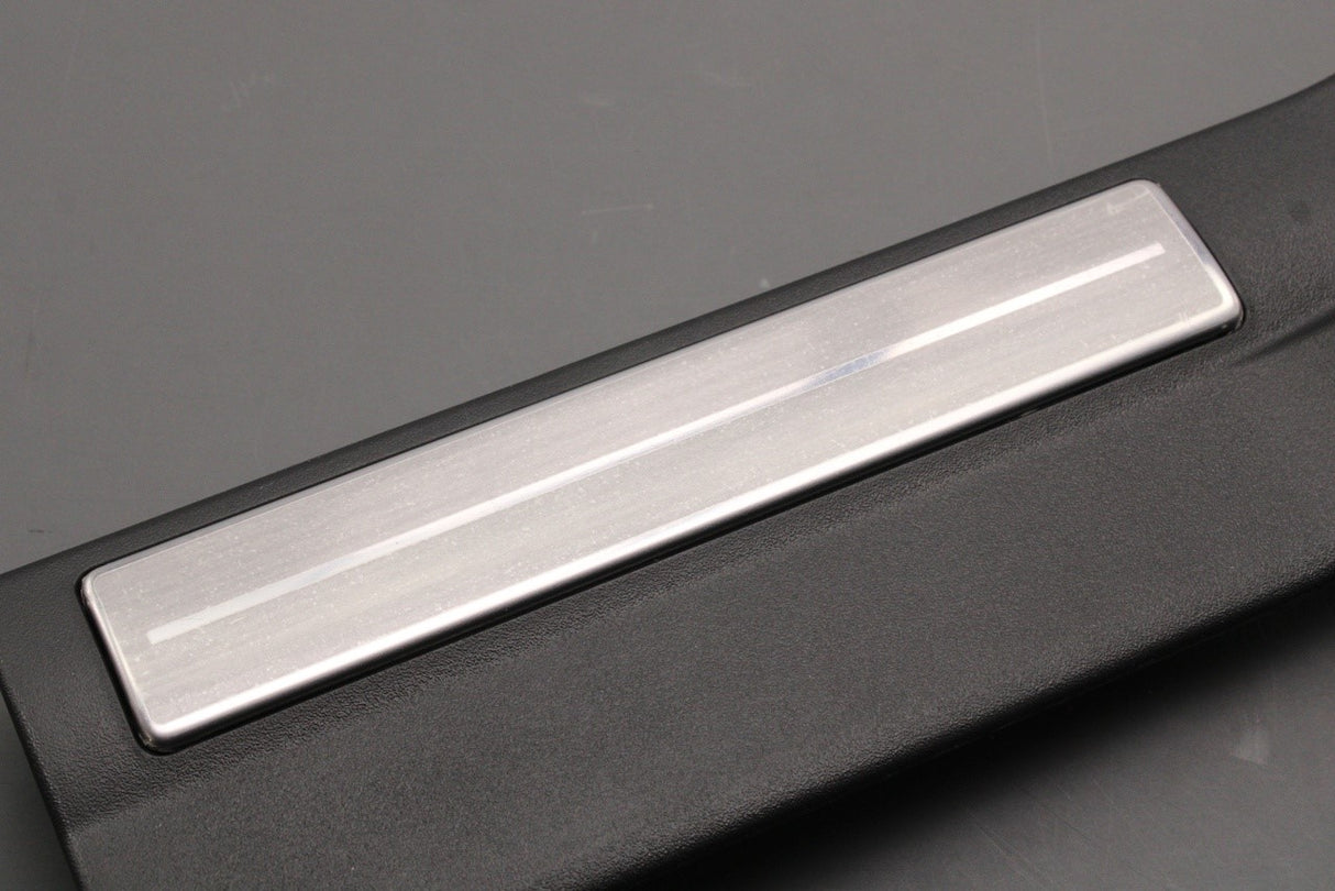 Genuine Range Rover Sport 05-09 interior b-pillar sill trim (right) EMG500800PVJ