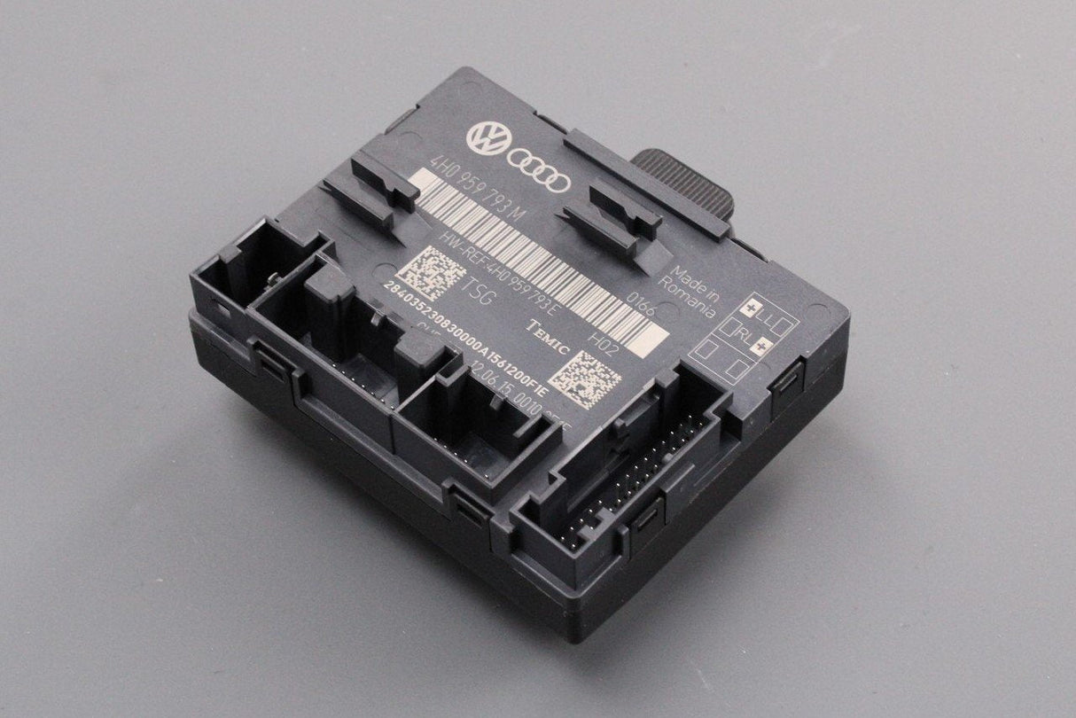 VW Touareg 2011-12 door control unit (front right) 4H0959793M Z02