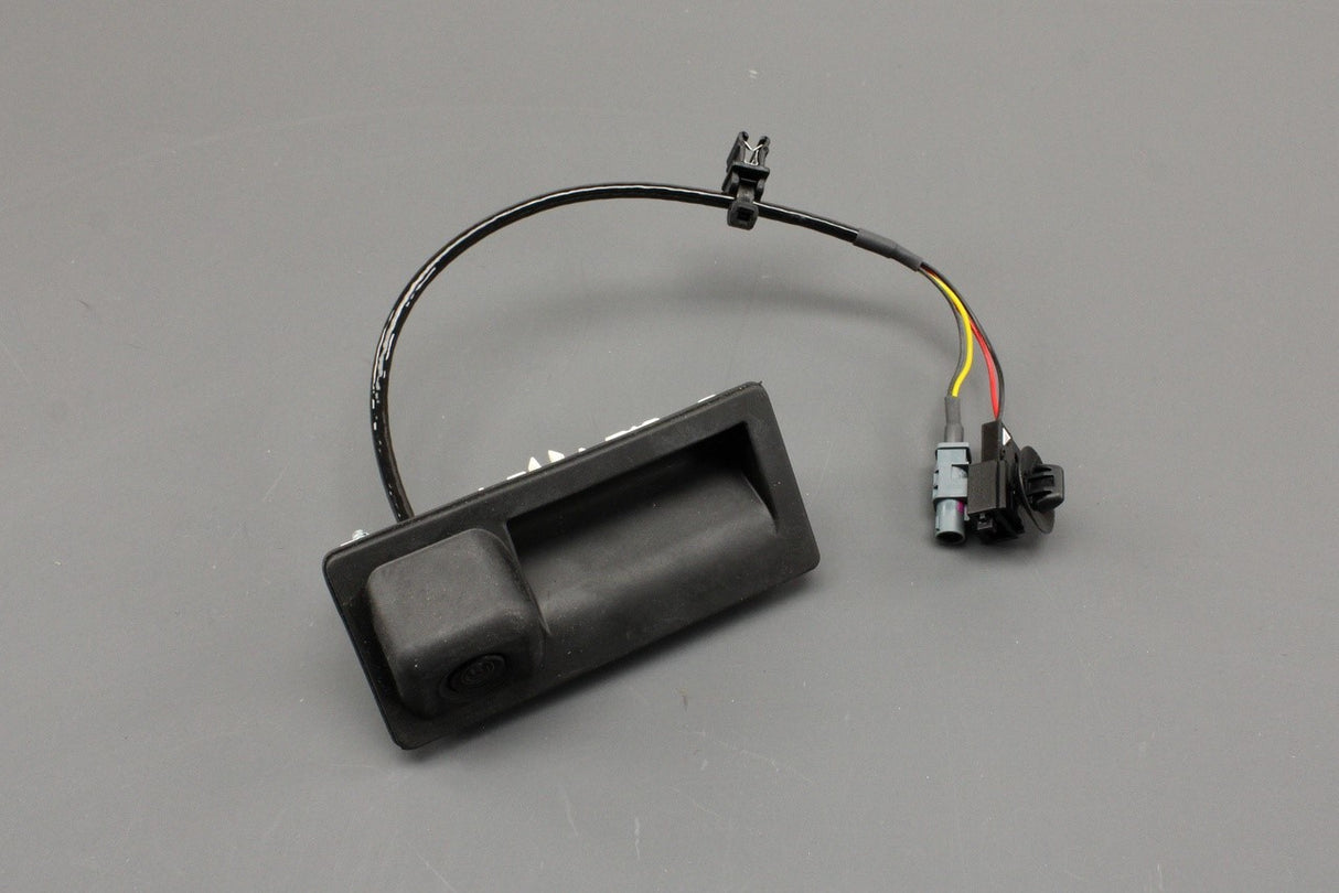 VW Tiguan 2012-2018 boot lid button with rear view camera 5N0827566AL