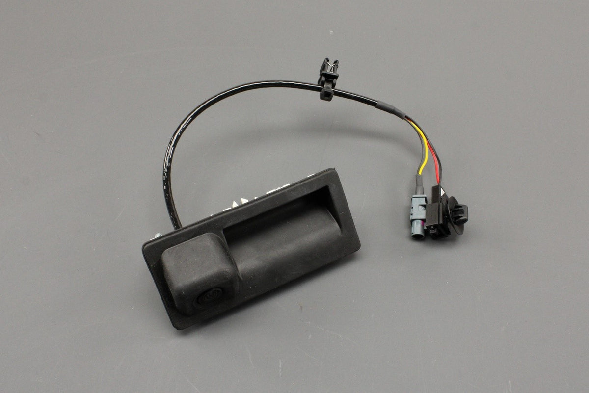 VW Tiguan 2012-2018 boot lid button with rear view camera 5N0827566AL, view 1