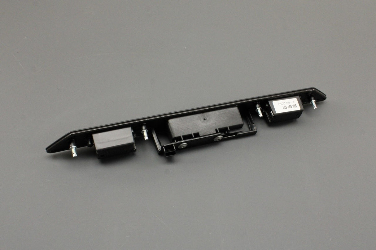 Audi A3 8P A4 B6 A6 Q7 boot handle number plate light unit 8P4827574 3FZ