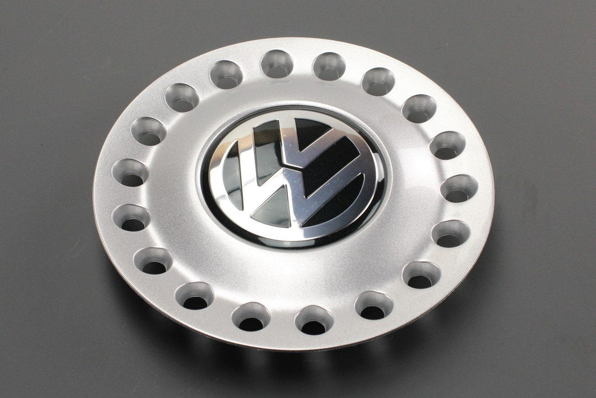 VW Beetle 1999-2005 alloy wheel centre cap 1C0601149A GRB, view 1