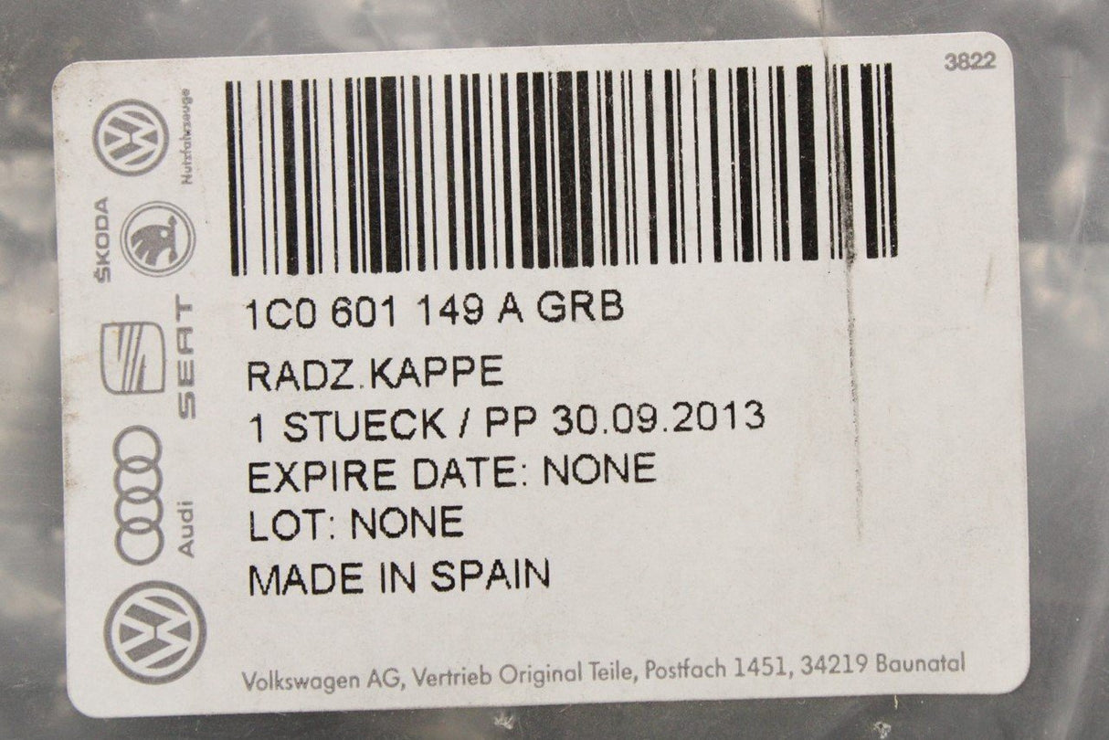 VW Beetle 1999-2005 alloy wheel centre cap 1C0601149A GRB