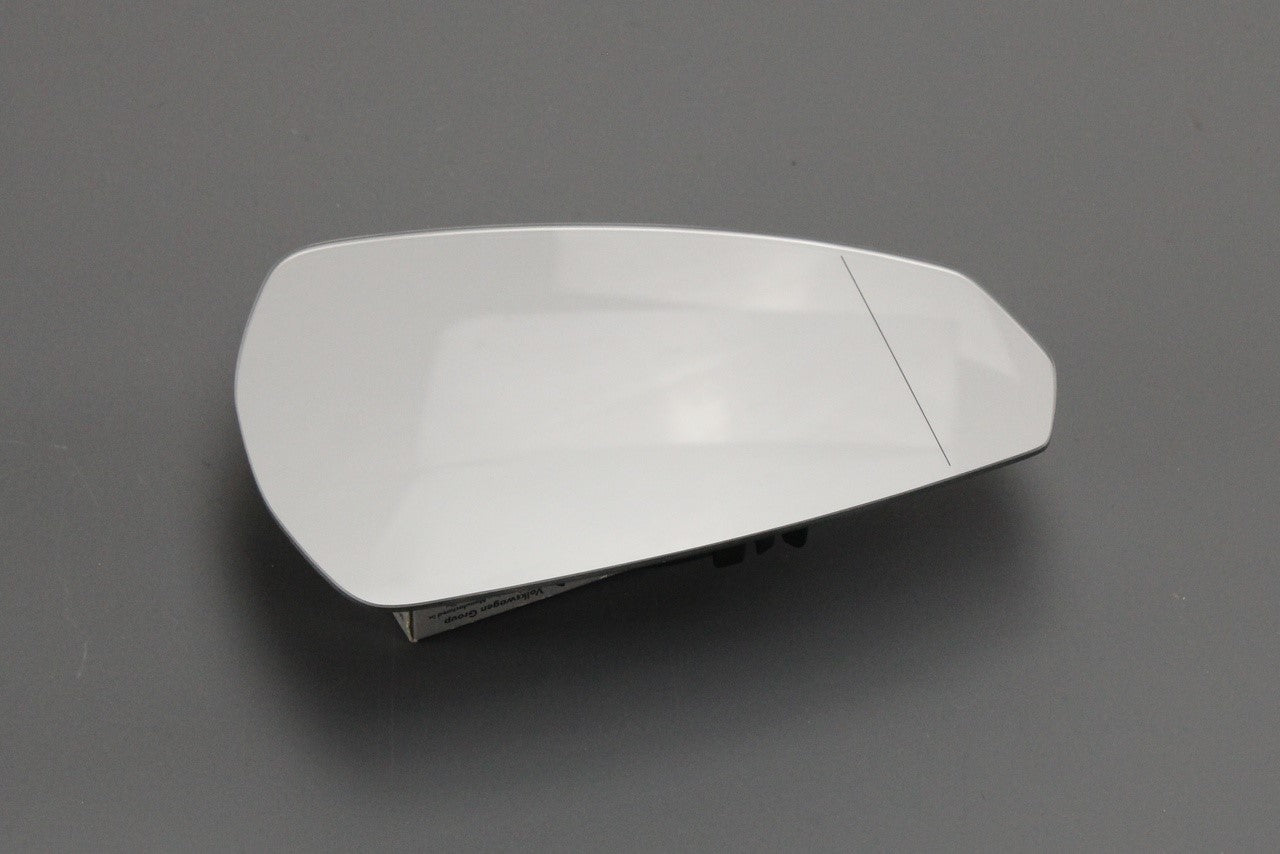 Audi A3 RS3 8V 2013-2020 side wing mirror glass (right) 8V0857536E Audi A3 RS3 8V 2013-2020 side wing mirror glass (right) 8V0857536E