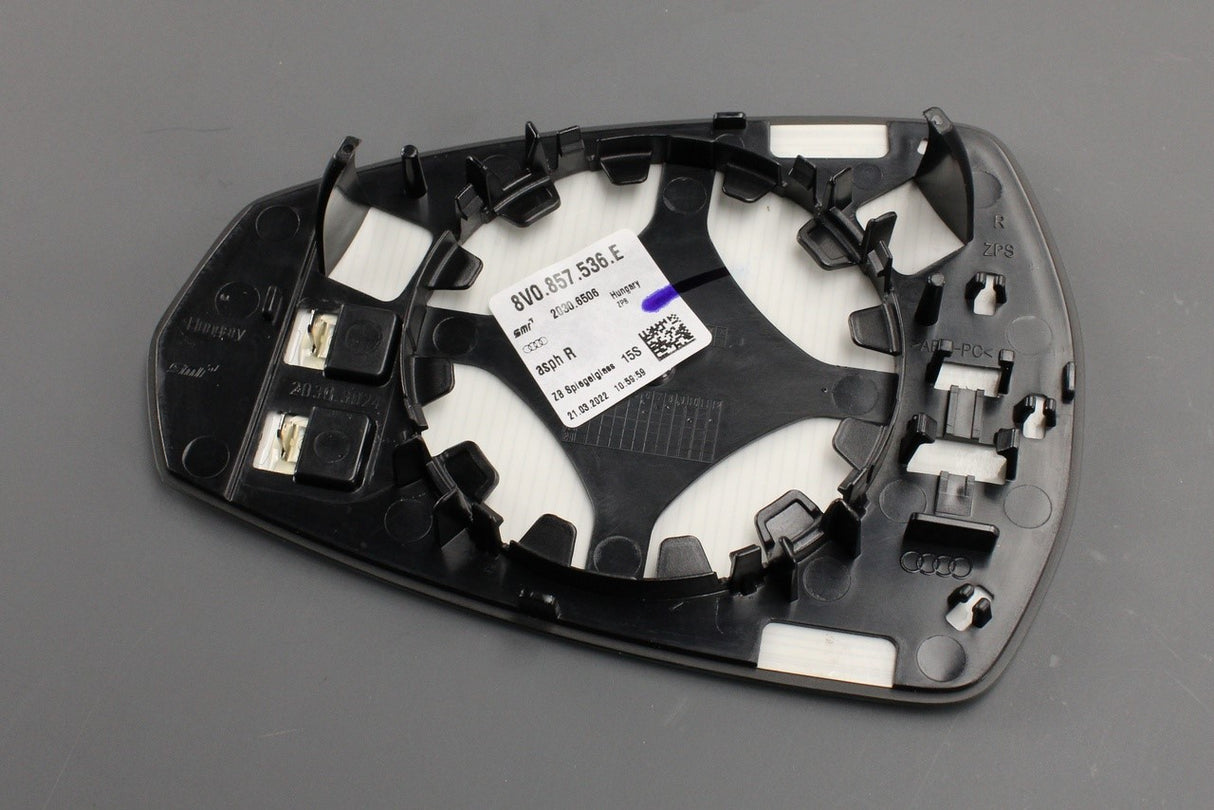 Audi A3 RS3 8V 2013-2020 side wing mirror glass (right) 8V0857536E