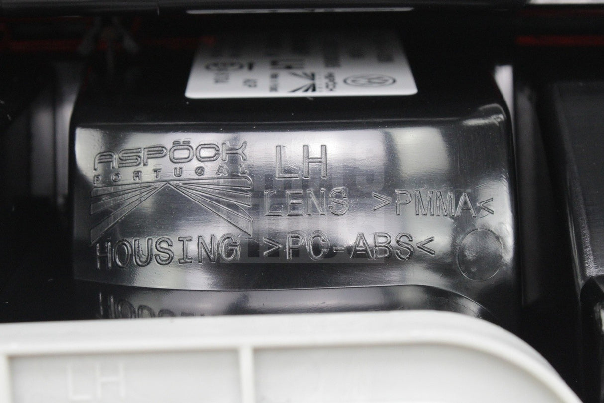 Genuine VW Caddy 2016-20 rear tail light unit (left) tailgate models 2K2945095M